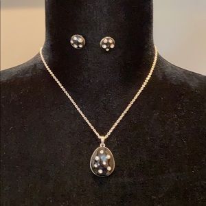 Avon Modern Sparkle necklace & earrings set NIB